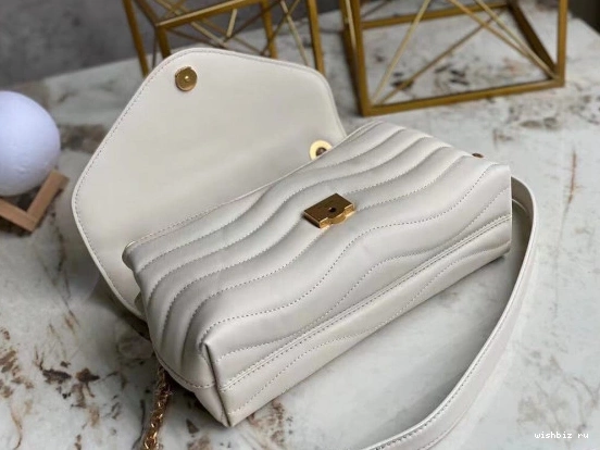 WIS NEW WAVE CHAIN VUITTON LOUIS BAG 1118